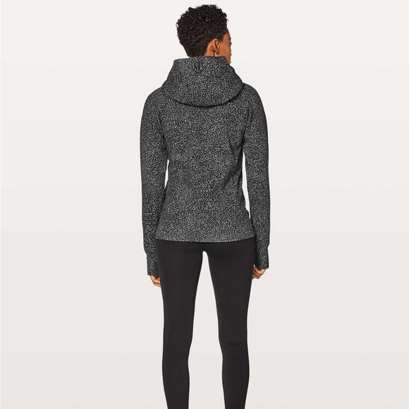 Lululemon Scuba Hoodie Light Cotton Fleece
Night View White Black - Picture 5 of 14